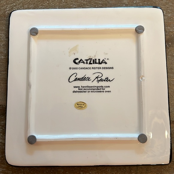 Catzilla Designs Baker Trivet - Picture 2 of 3